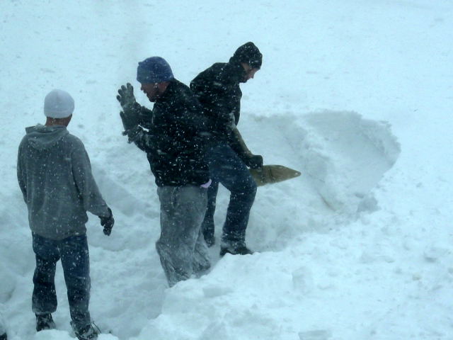 shoveling out of the driveway blizzard 2013 Nemo 02